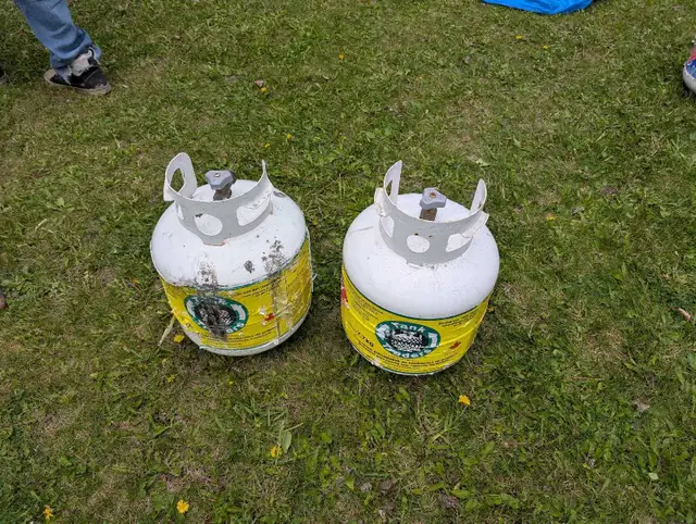 propane bottles 64214272324867120