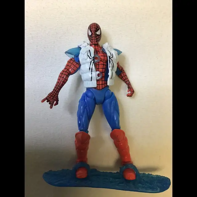 Spider Man et son snowboard  in Toys & Games in Longueuil / South Shore - Image 3