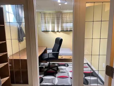 Room for rent close to University of Alberta