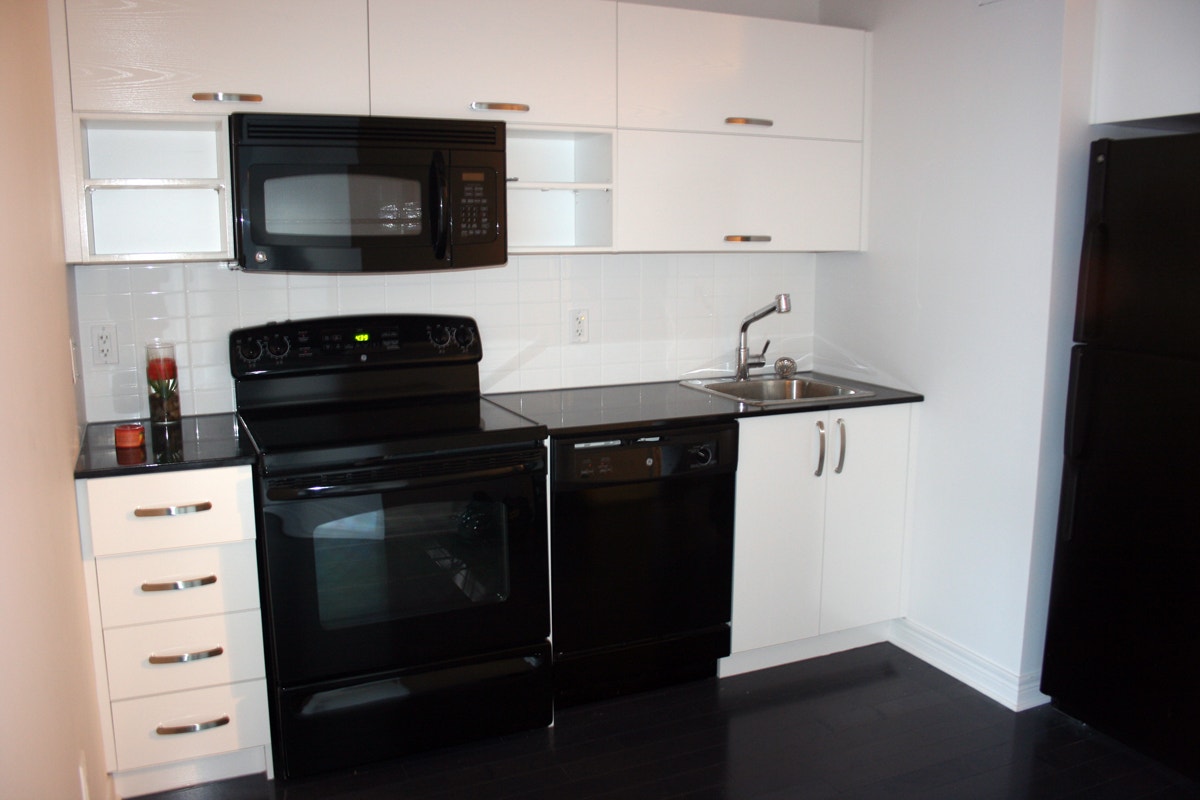 Downtown Condo for Lease - Quartier des Spectacles — photo 3