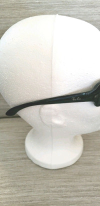 Ray-Ban 4075 Black men's sunglasses. Brand New. Highstreet