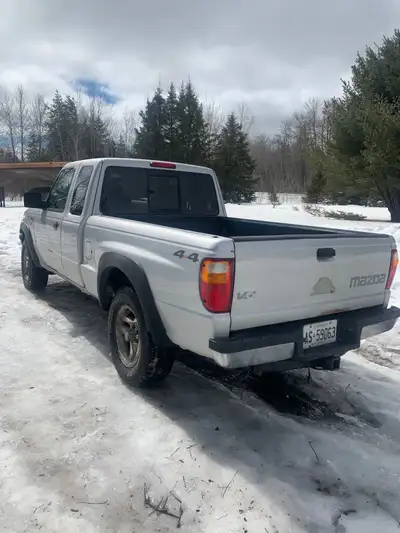 159,360 Kms 4.0 LT Engine 4x4 automatic,Oil Sprayed, power windows, mirrors, cruise control, very we...