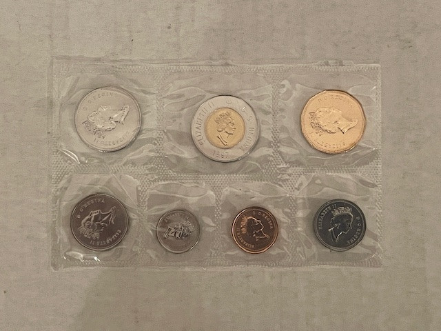 1997 CANADIAN UNCIRCULATED PROOF-LIKE SET dans Art et objets de collection  à Ville de Montréal - Image 3