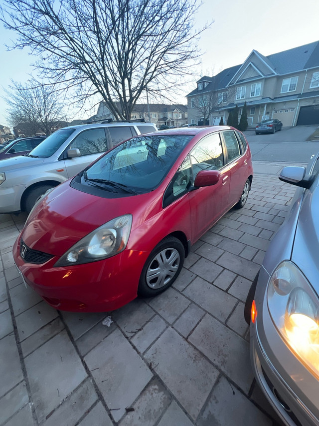 Honda fit 2014 87500 km manual transmission  in Cars & Trucks in Markham / York Region - Image 3