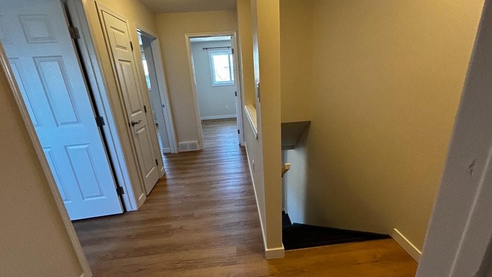Silverwood Hts. Duplex, 306-880-7838 www.gsl.ca 5