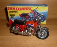 Matchbox Lesney Toy Red Honda Motorcycle No. 18 Hondarora boxed
