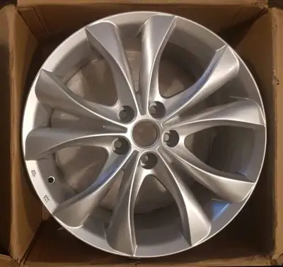 Brand new 18 inch CW wheels with a 5 x 114.3 bolt pattern and 67.1 centre bore. Fits some Hyundai, M...