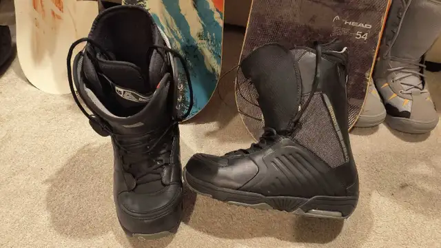 Burton snowboard boots size 13 in Snowboard in Lethbridge - Image 3