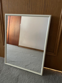 Rectangular Mirror in Contemporary White Frame
