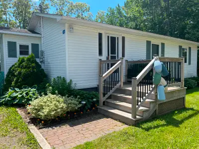 Short term rental available near Parlee Beach in Shediac from November 2026 until May 2027. 2 bedroo...