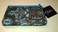 NEW! Zippered Quo Cosmetics Bag - with tag still attached