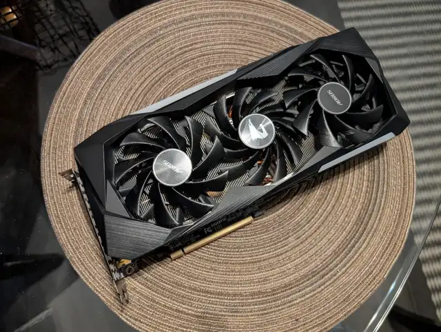 AORUS AMD Radeon RX 6800 16GB GDDR6 Graphics Card in System Components in Kitchener / Waterloo - Image 6