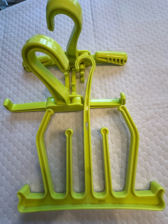 Cintres pour acc., veste de plongée/Hanger for BC and acc. dans Sports nautiques  à Laval/Rive Nord - Image 3