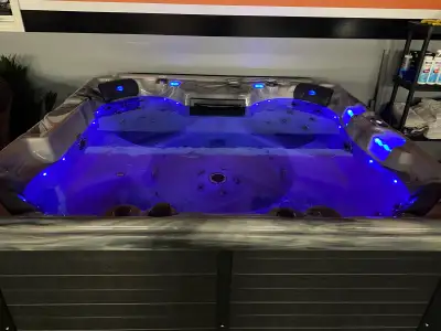 Brand New Affordable Hot Tubs !!