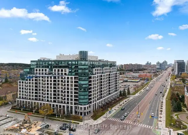 1 BEDROOM  DEN (2nd Bedroom)  BACKYARD LUXRIOUS MAIN FLOOR CONDO