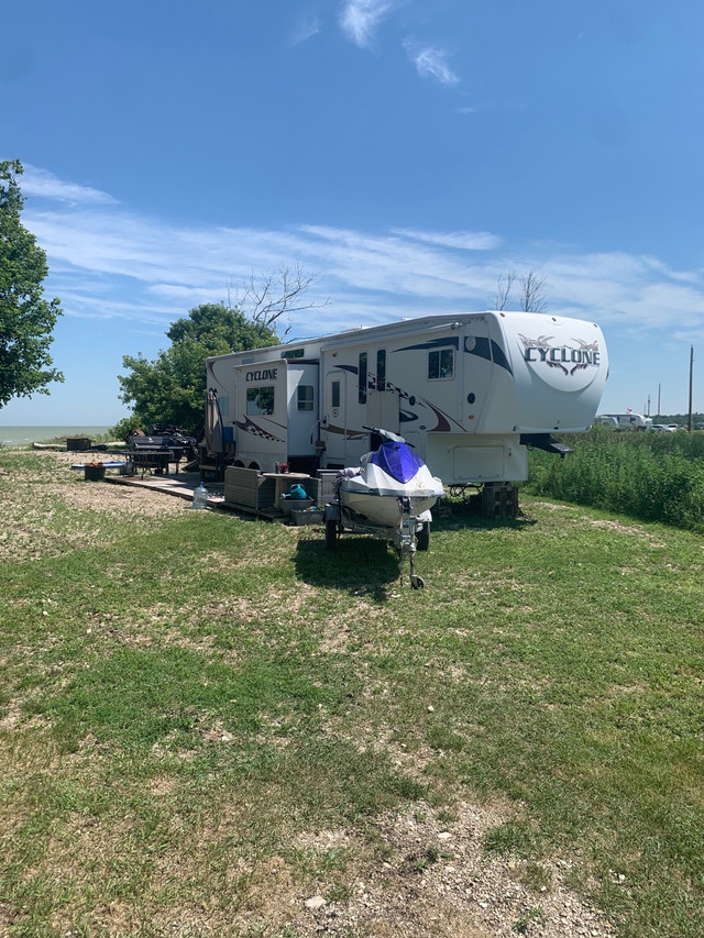 Heartland Cyclone 3912 Toyhauler Travel Trailers & Campers Portage