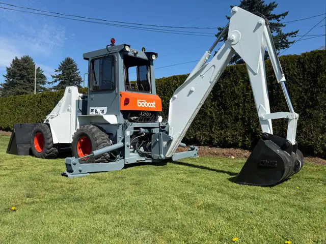 Bobcat 2410 loader backhoe 74 hp 4x4 wheel loader backhoe | Heavy ...