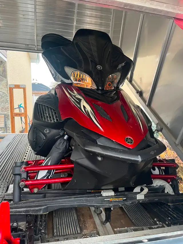 2006 Yamaha apex mtx in Snowmobiles in Lethbridge - Image 3