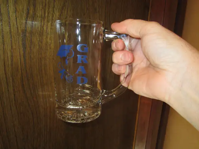 Beer steins63735879132547123