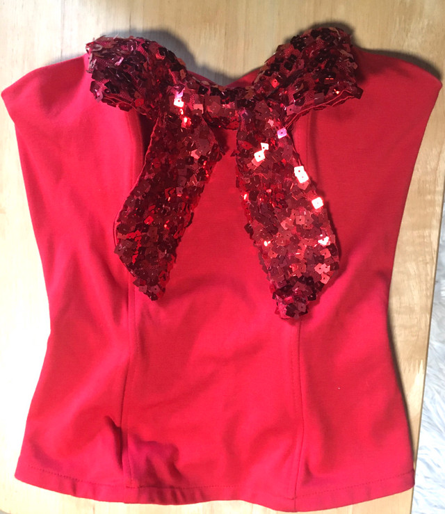 Womens red top great for party’s, Christmas with some sparkle  in Holiday, Event & Seasonal in London - Image 2