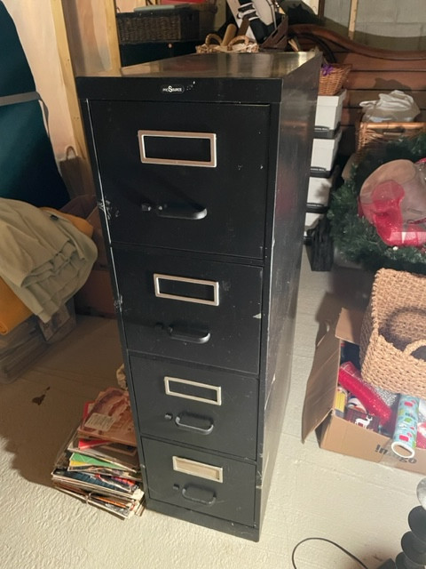 Metal Filing Cabinet (2 for sale) in Other in Gatineau