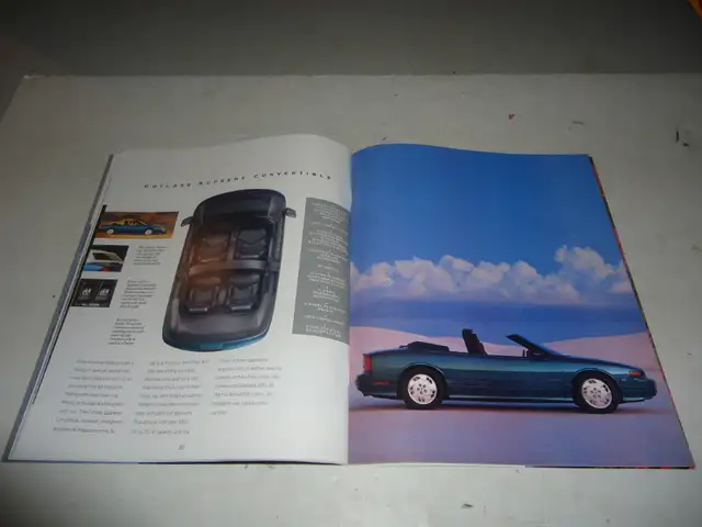 1993 OLDSMOBILE DEALER SALES BROCHURE. in Arts & Collectibles in Belleville - Image 10