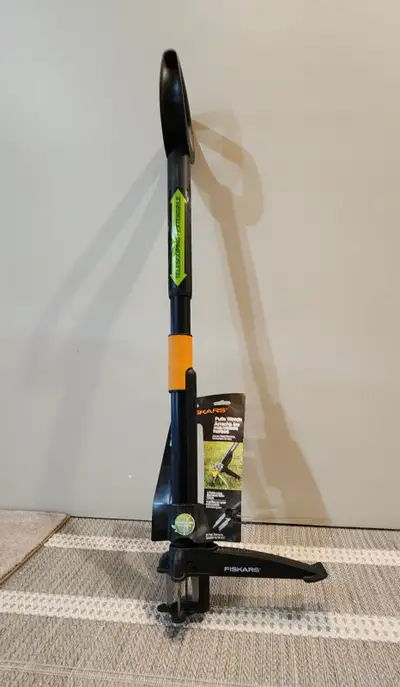 Fiskars Weed Remover - New, View more