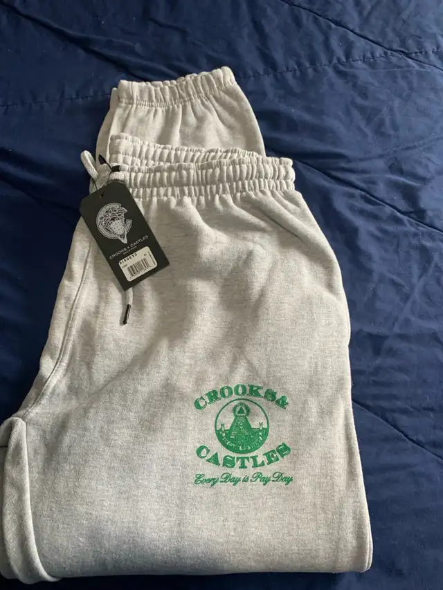 CROOKS AND CASTLES SWEATPANTS  in Men's in Mississauga / Peel Region - Image 5