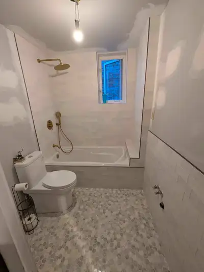 > Professional Tile Installation – Montreal & Area Offering high-quality tile installation: Bathroom...