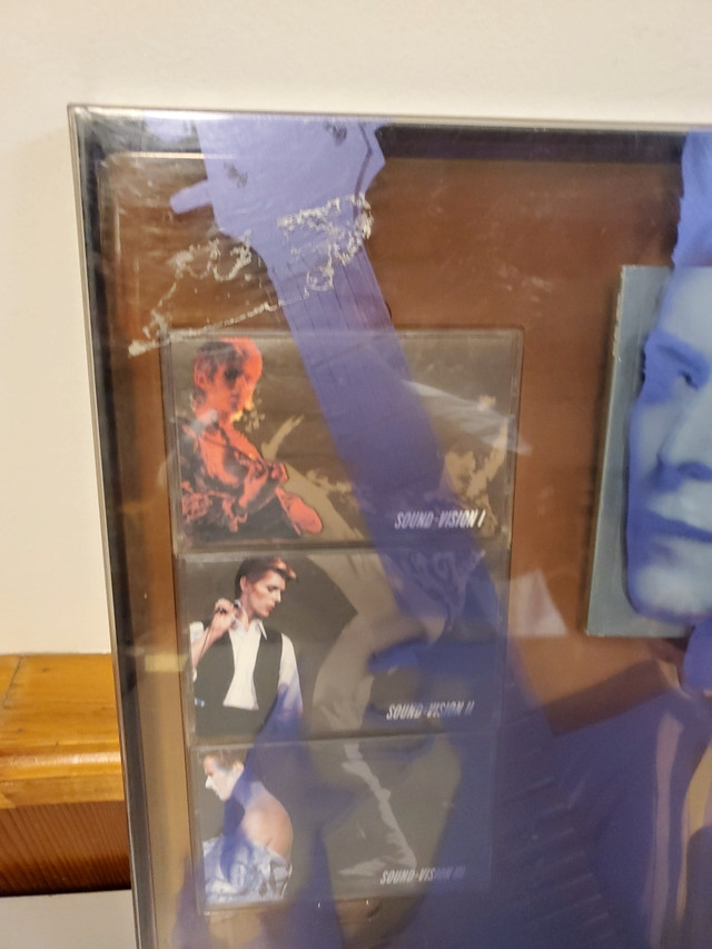 DAVID BOWIE SOUND & VISION 3 CASSETTE TAPE BOX SET & BOOKLET RAR in Other in St. Catharines - Image 2
