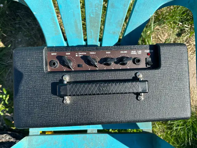 Vox Pathfinder 10 amplifier in Amps & Pedals in City of Toronto - Image 3