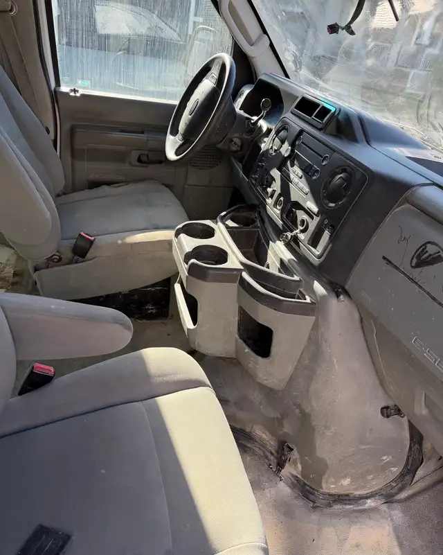 2011 Ford E-150 Van 505829800270243846