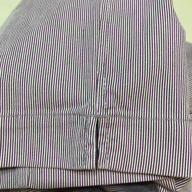 NWT American Eagle purple striped capris in Women's - Bottoms in Barrie - Image 8