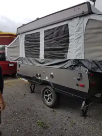 Used Pop-up tent trailer 2017 Rockwood ESP 1970
