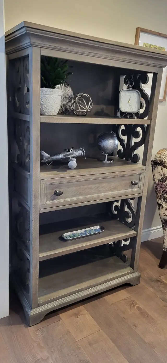 Magnussen Home 'Tinley Park' Solid Wood Bookcase