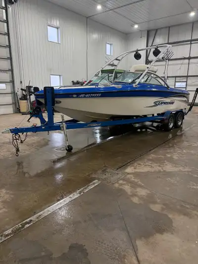 Excellent shape low hour supreme sky 23' ski / wake boat Tandem trailer included Lots of seating Exc...