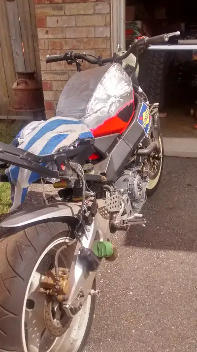 PROJECT BIKE, WAS BUILDING A STREET FIGHTER, NAKED BIKE, NO PLASTICS, MOTOCROSS BARS, CUSTOM CABLES,...
