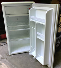 Refrigerator, compact, Danby designer series 3.2 cubic feet