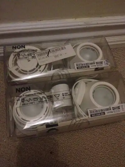 Ikea NON Under Cabinet/Counter Lights Halogen 12v 10w NEW NIB Comes as a set of 2 lights, mounting,...