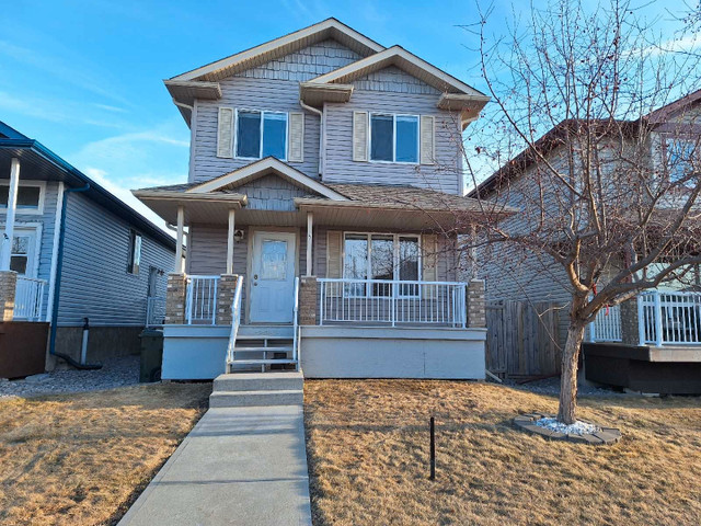 1500+ Sq ft Home 4 Rent, 3Bdr 3Bth: Spruce Grove in Long Term Rentals in St. Albert