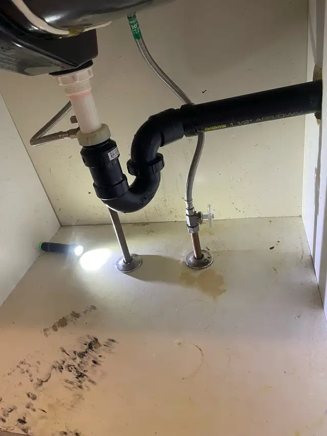 service plumber 414906401907036163