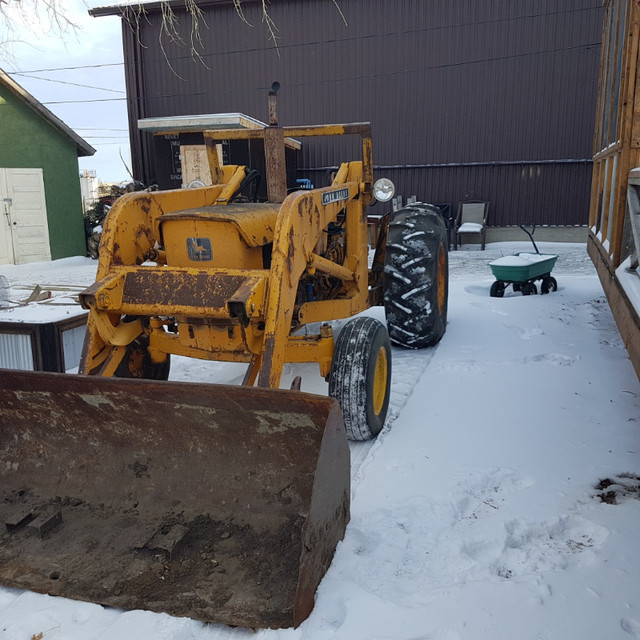401 JD INDUSTRIAL TRACTOR FOR SALE in Farming Equipment in Regina - Image 3