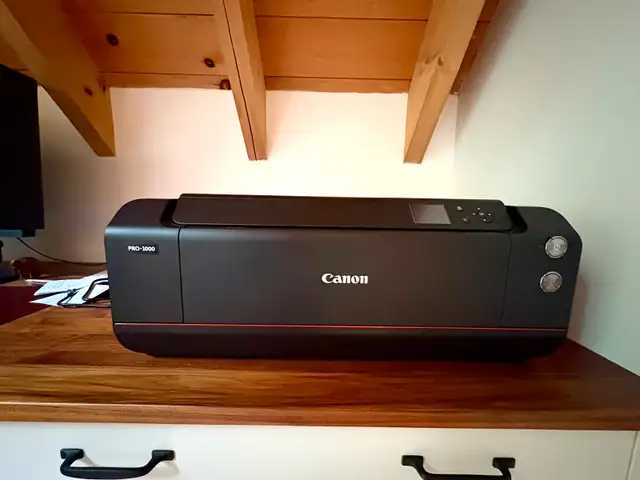 Canon Pro 1000 professional photo printer63760519289601122
