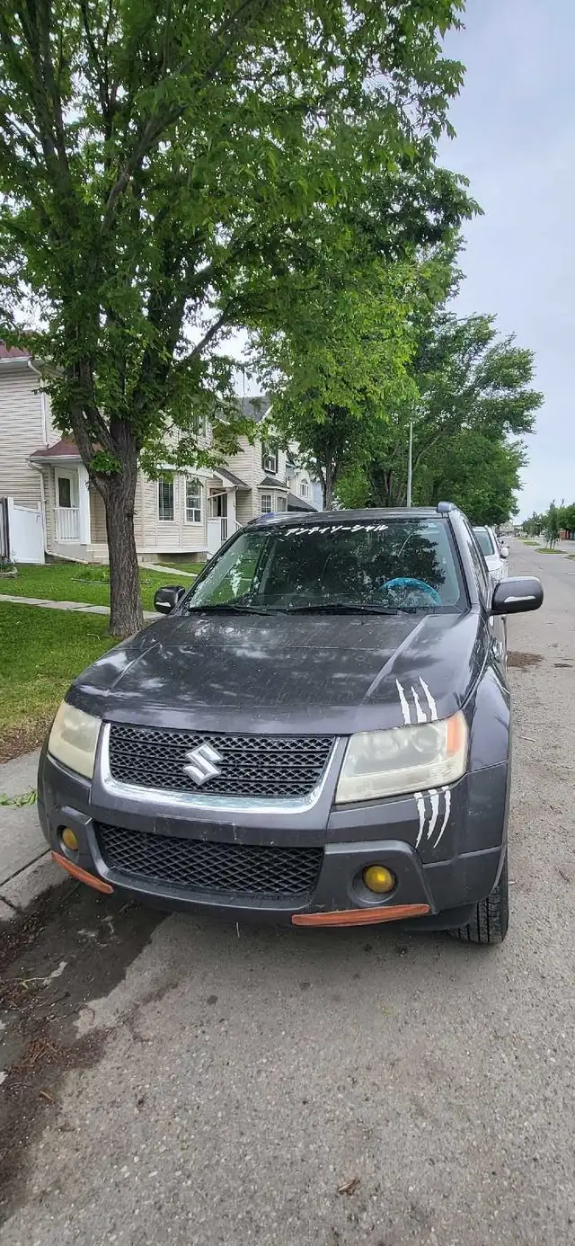 Suzuki grand vitara 2010! low kilometers, price dropped!