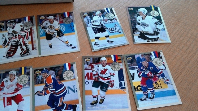 Carte Hockey Série Complète Upper Deck Euro Stars 1992-93 (4352) dans Art et objets de collection  à Laval/Rive Nord - Image 3