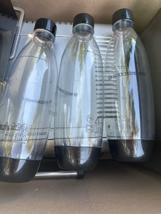 soda stream machine +gas in Processors, Blenders & Juicers in Mississauga / Peel Region - Image 4