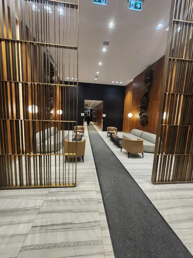 Beautiful 2 bedroom Condo for lease ( yonge/Eglinton