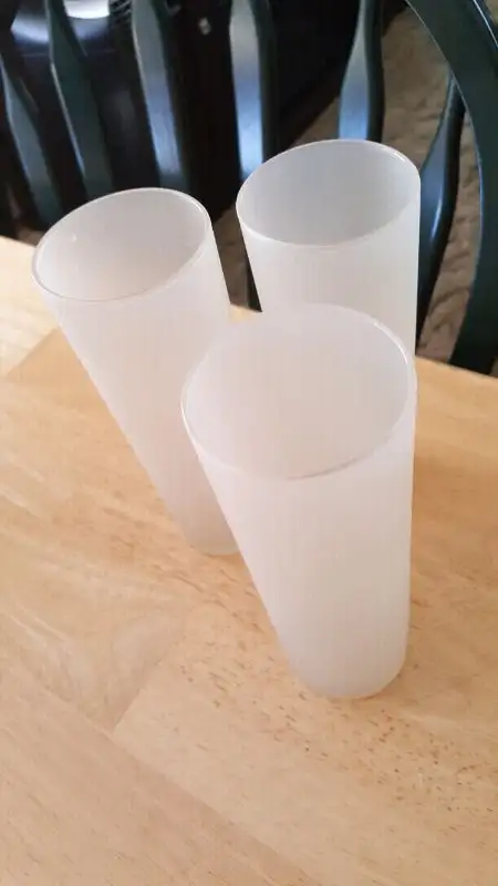 Plates & Glasses          $6 for all 6 items.   Sherwood Park in Kitchen & Dining Wares in Strathcona County - Image 3