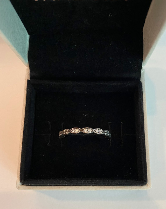 Authentic Pandora Ring size 8 in Jewellery & Watches in City of Toronto