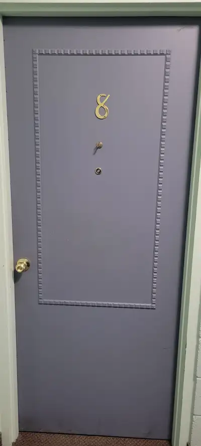 $1625 + Hydro 2 Bedroom Apartment, 1 Parking space, Laundry in Building(not in unit), electric baseb...